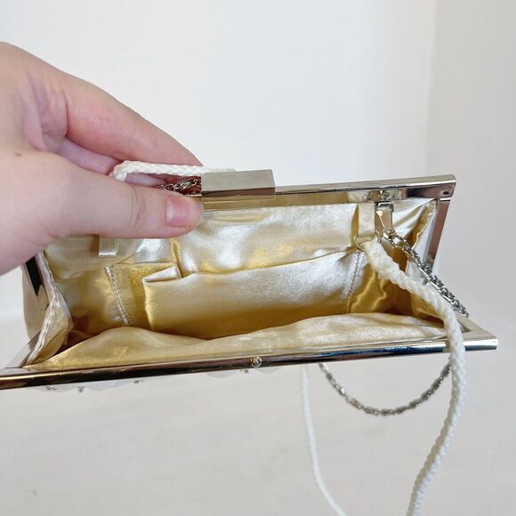 Vintage White Quilted Evening Bag Clutch - Picture 4 of 8